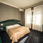 Kristina Hotel