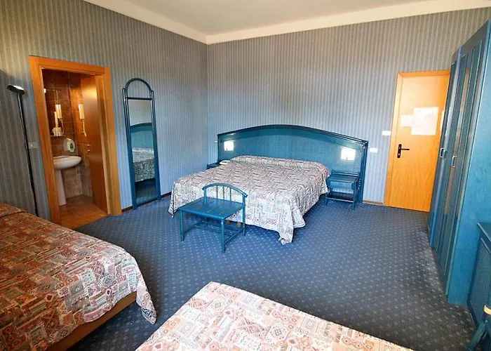 Hotel Kristina 3*