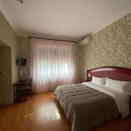Hotel Kristina 3*