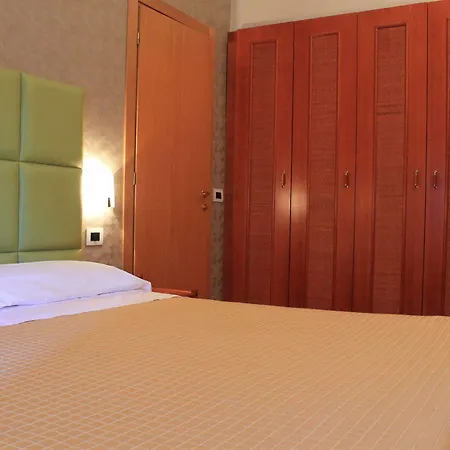 Hotel Kristina 3*