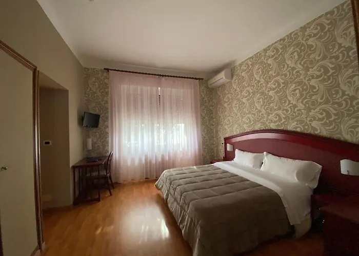 Hotell Kristina 3*